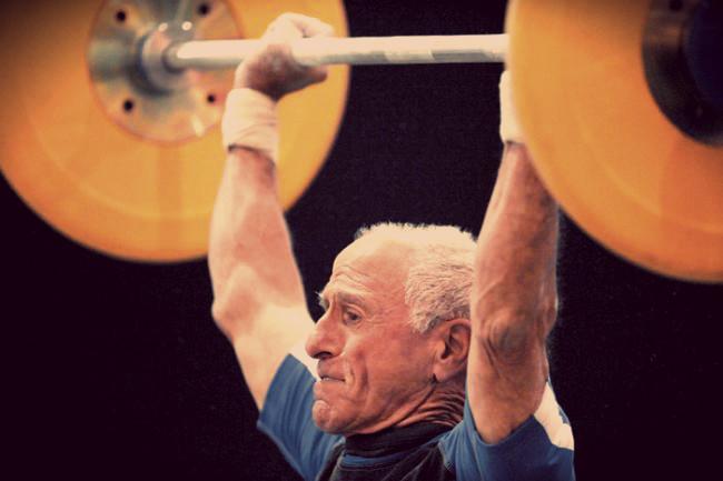 High intensity training can help older people maintain their energy levels. HIIT training is a great training method with anti-aging effects
