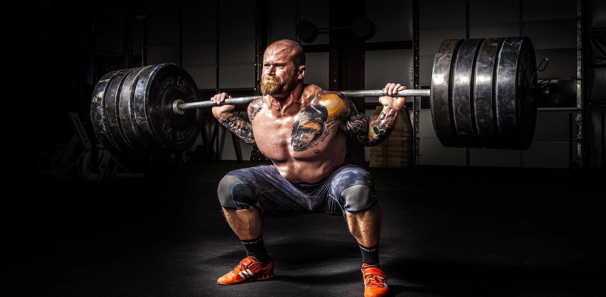 The ultimate guide to back squats. Master the basics and become a back squat beast. Learn how to barbell squat for Crossfit, powerlifting, body building, strength training and fitness.